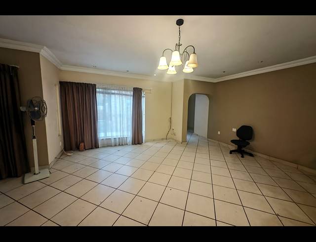 4 bed property to rent in ELDORAIGNE